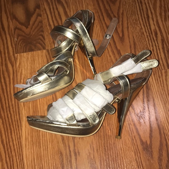 Alisha Hill NWOT❗️Gold Strappy Sandal Heels - Picture 1 of 4